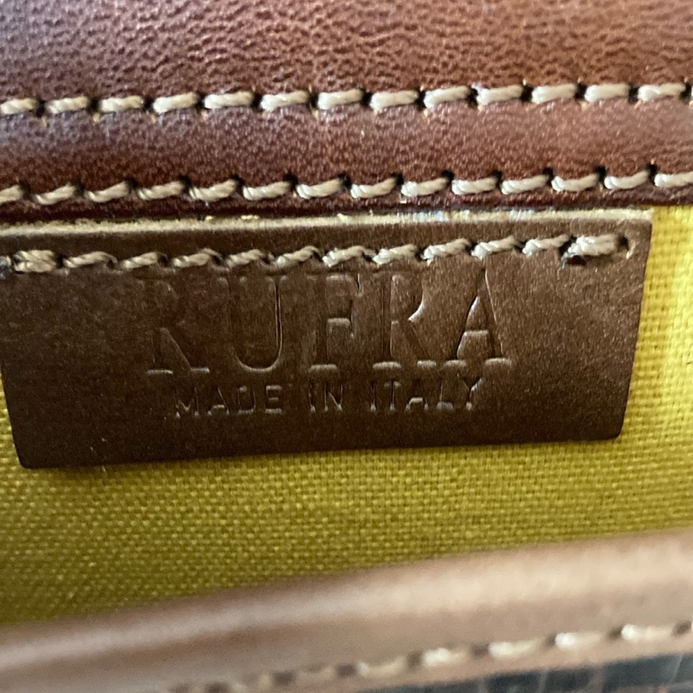 Italian Saddle Crossbody Handbag - Picture 13 of 16